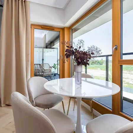 Apartment Motlava Bliss - Gym, Sauna & Parking